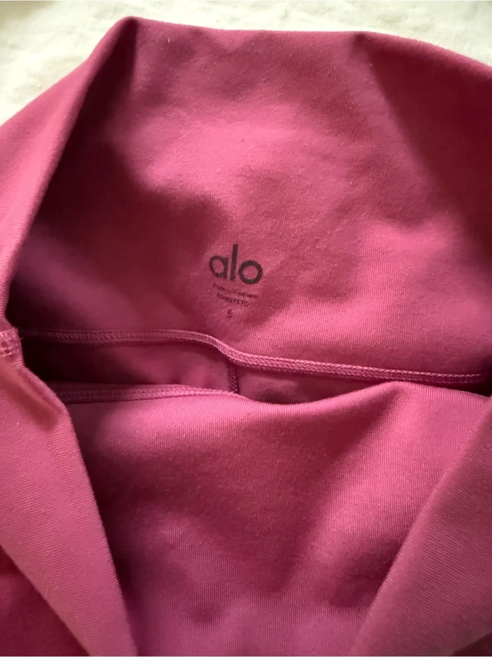 Alo yoga pink set size small
